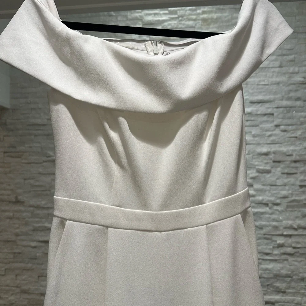 Xscape Strapless off shoulder white jumpsuit size 4 - Picture 3 of 8